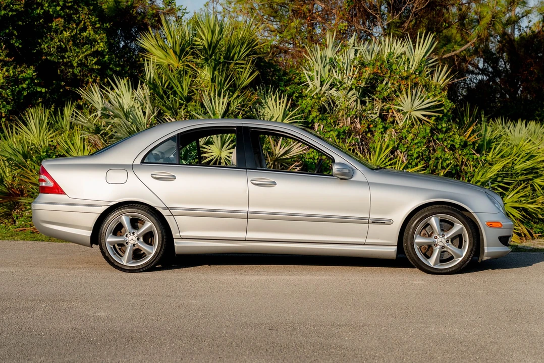2005 Mercedes-Benz W203 C-Class - Image 9 of 31