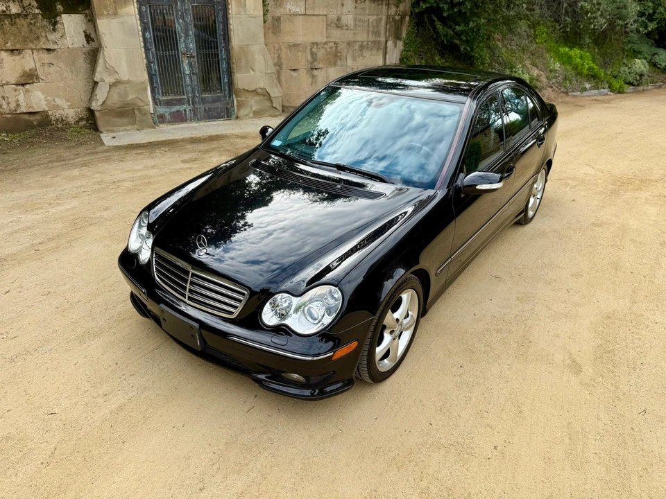 2005 Mercedes-Benz W203 C-Class - Image 13 of 31