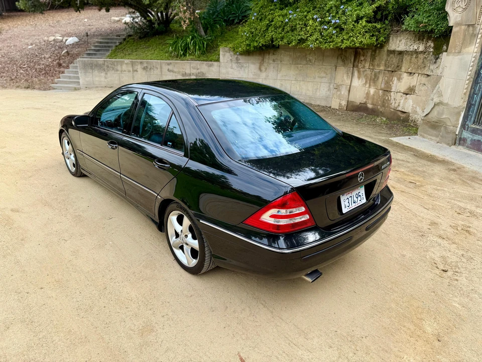 2005 Mercedes-Benz W203 C-Class - Image 16 of 31