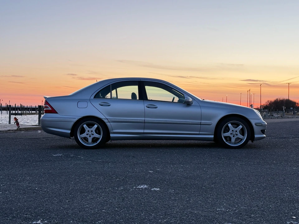2005 Mercedes-Benz W203 C-Class - Image 12 of 31