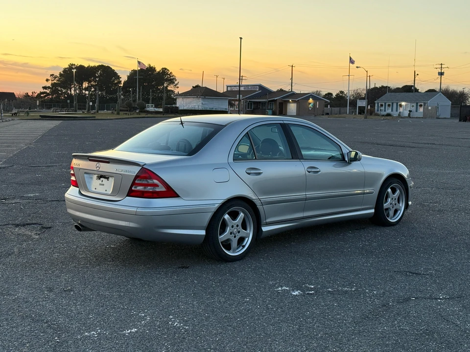 2005 Mercedes-Benz W203 C-Class - Image 11 of 31