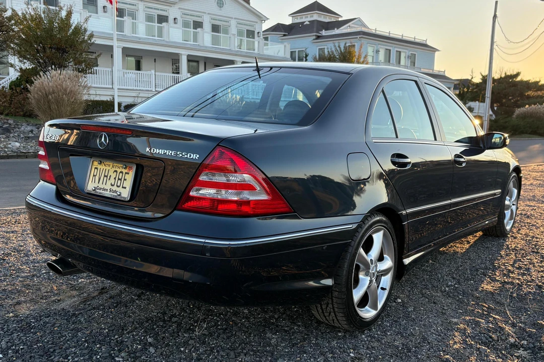 2005 Mercedes-Benz W203 C-Class - Image 4 of 31