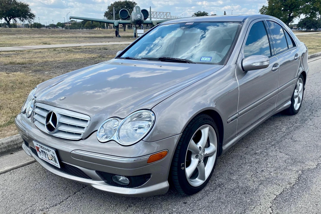 2005 Mercedes-Benz W203 C-Class - Image 2 of 31