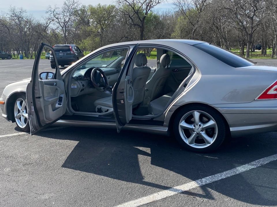 2005 Mercedes-Benz W203 C-Class - Image 19 of 31