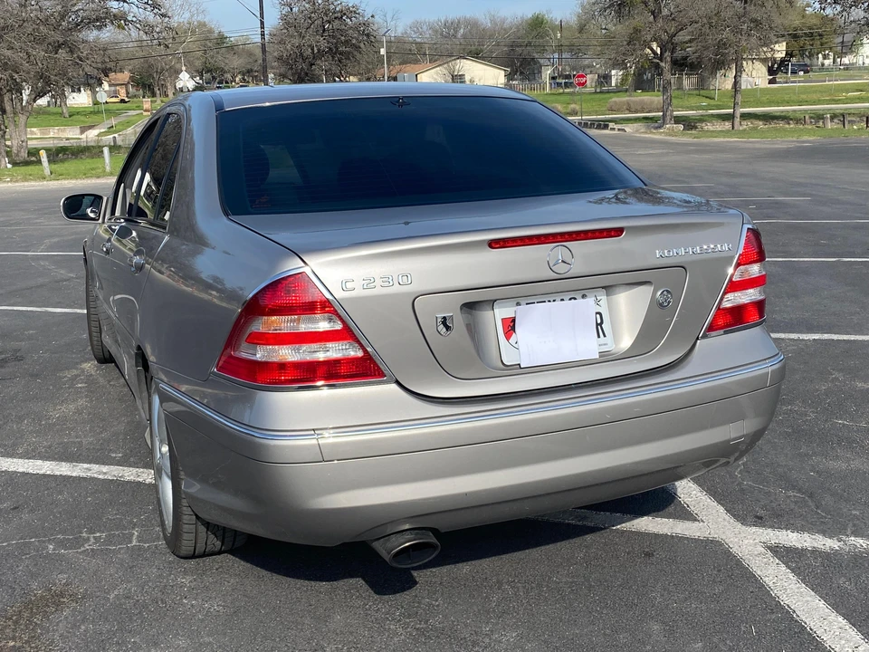 2005 Mercedes-Benz W203 C-Class - Image 12 of 31