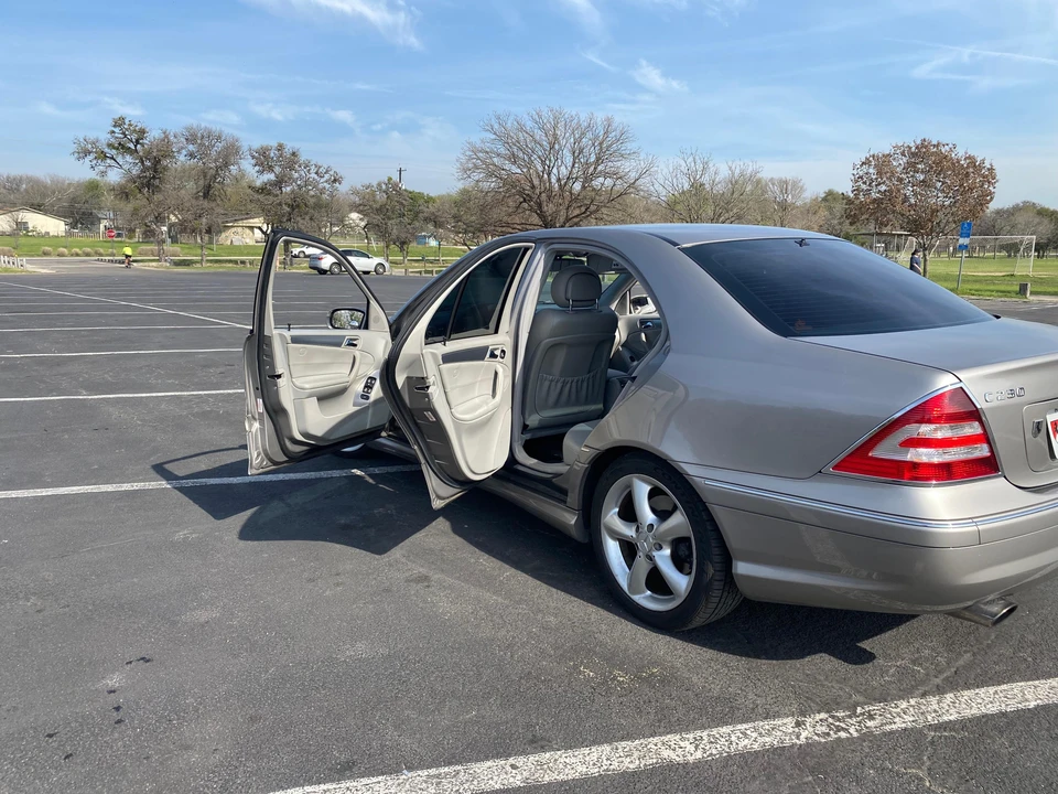 2005 Mercedes-Benz W203 C-Class - Image 20 of 31