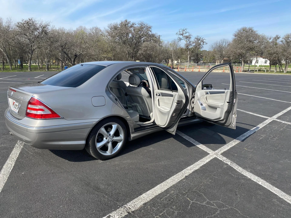 2005 Mercedes-Benz W203 C-Class - Image 21 of 31