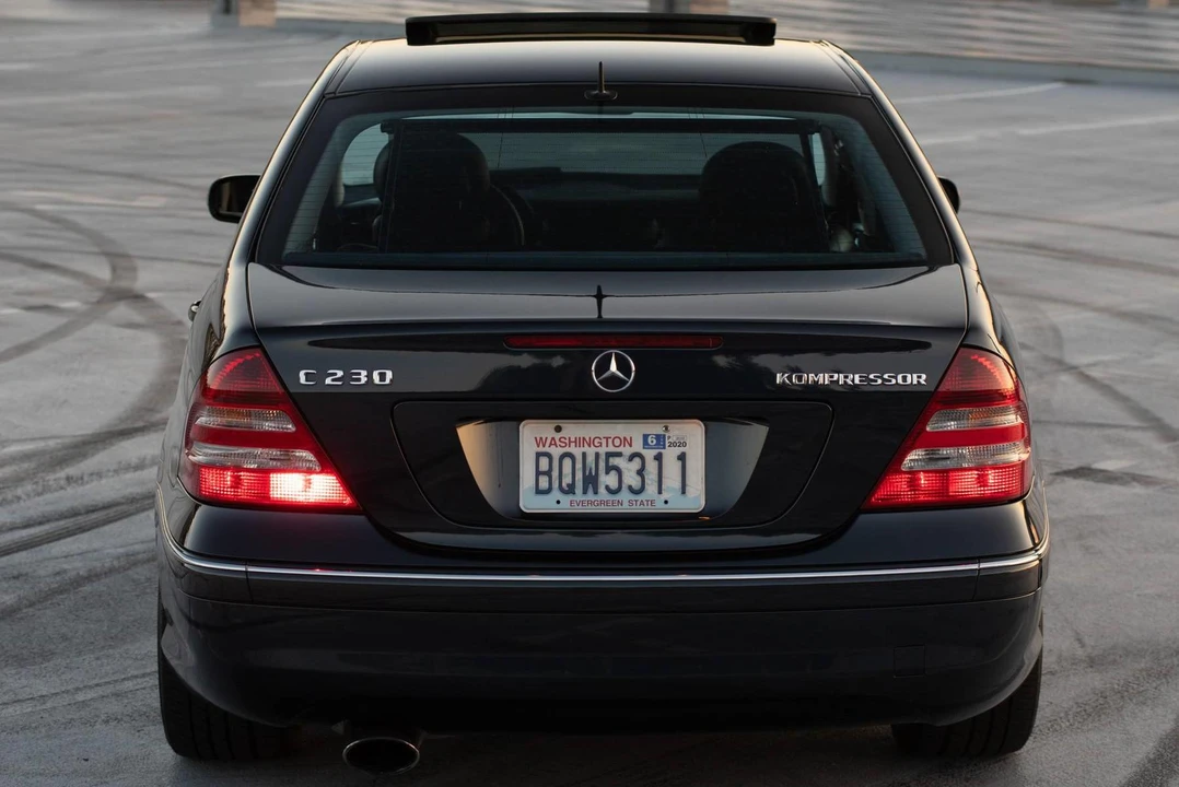 2005 Mercedes-Benz W203 C-Class - Image 2 of 3