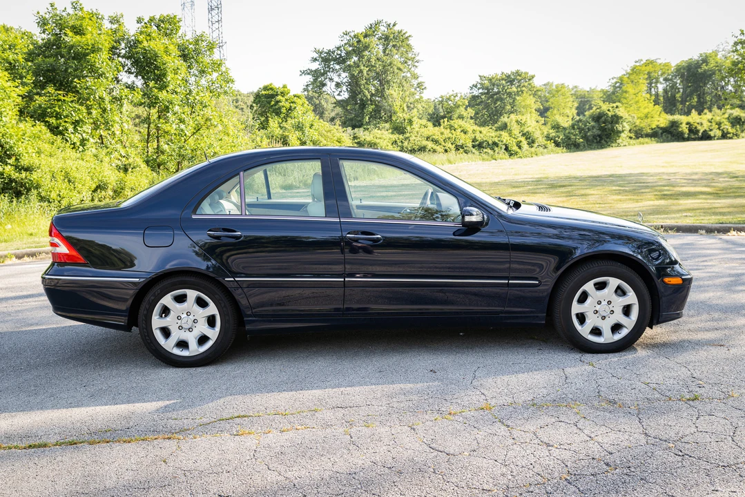 2005 Mercedes-Benz W203 C-Class - Image 15 of 31