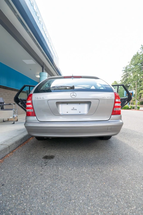 2005 Mercedes-Benz W203 C-Class - Image 13 of 31