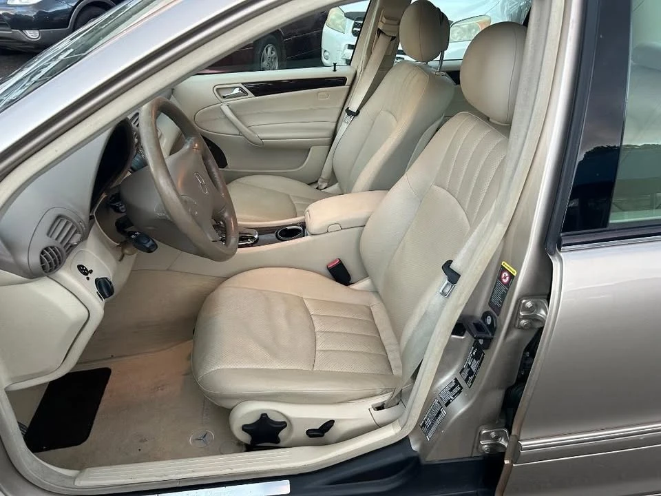 2005 Mercedes-Benz W203 C-Class - Image 9 of 13