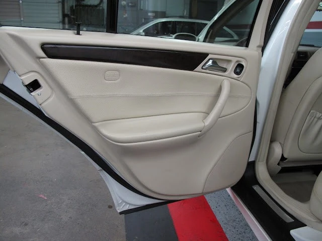 2005 Mercedes-Benz W203 C-Class - Image 17 of 21