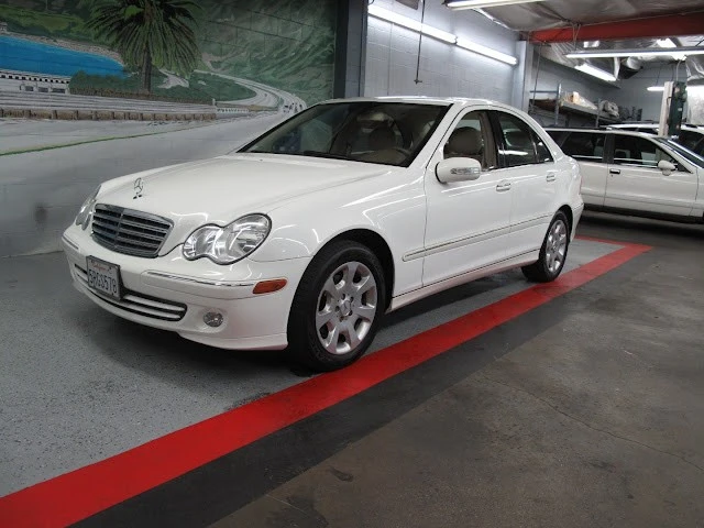 2005 Mercedes-Benz W203 C-Class - Image 4 of 21
