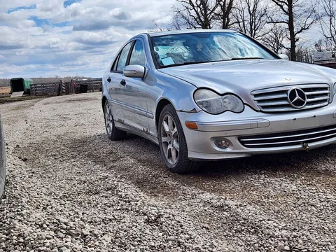 2005 Mercedes-Benz C240