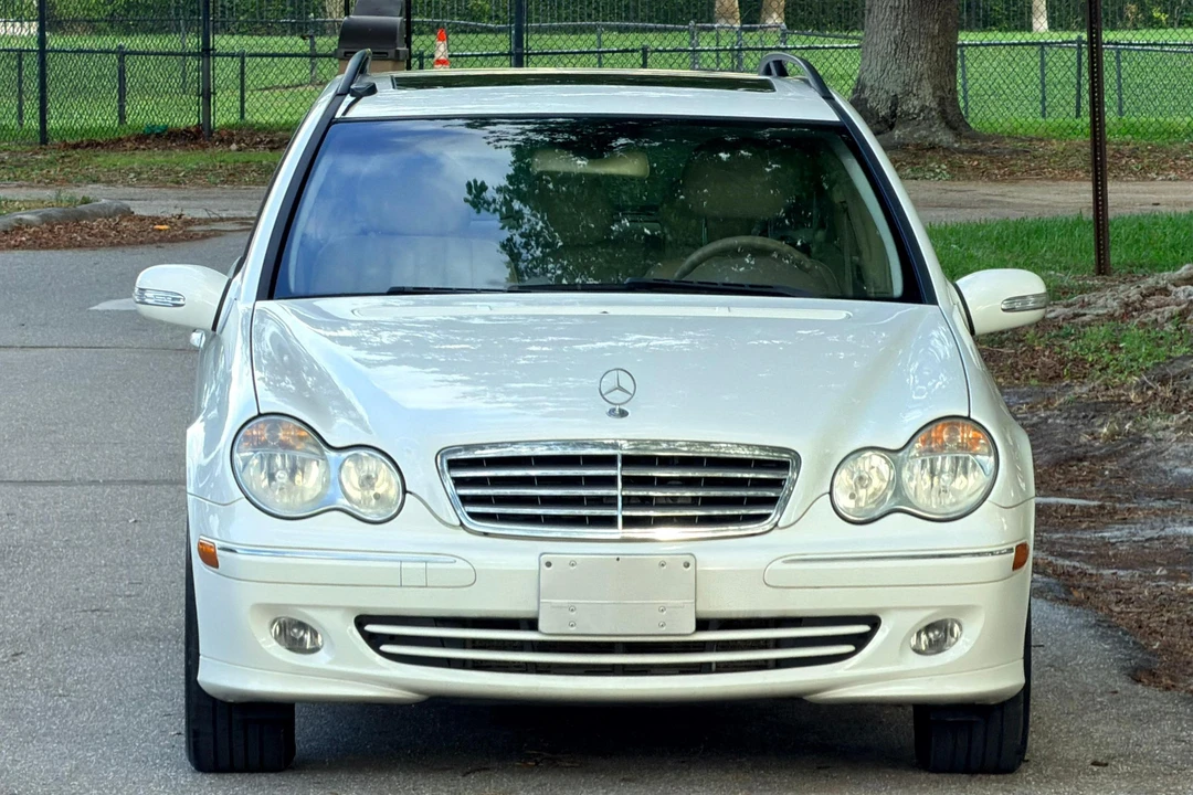 2005 Mercedes-Benz W203 C-Class - Image 2 of 31