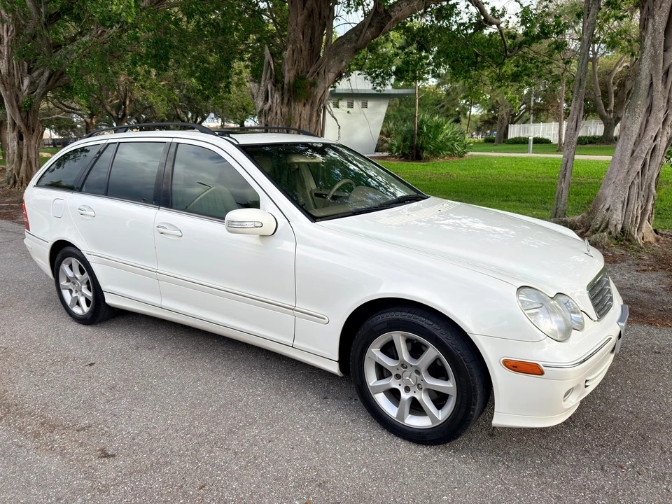 2005 Mercedes-Benz W203 C-Class - Image 25 of 31