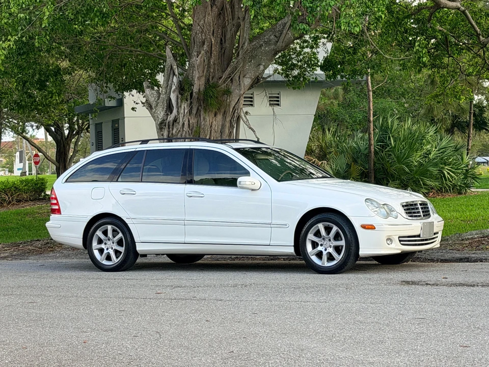 2005 Mercedes-Benz W203 C-Class - Image 23 of 31