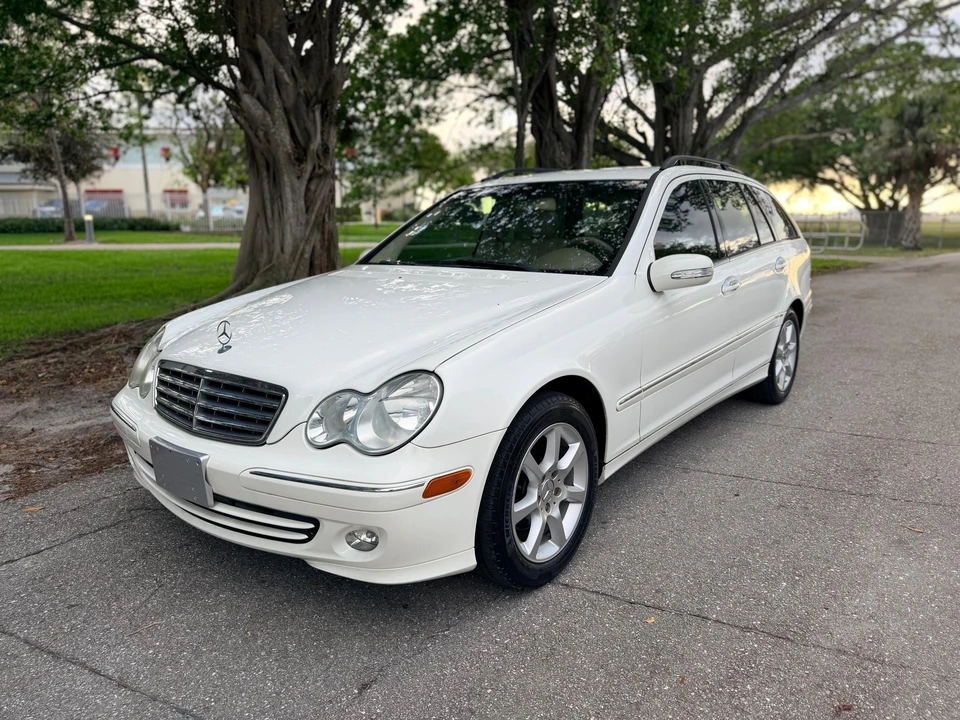 2005 Mercedes-Benz W203 C-Class - Image 10 of 31