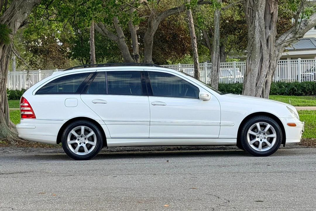2005 Mercedes-Benz W203 C-Class - Image 3 of 31