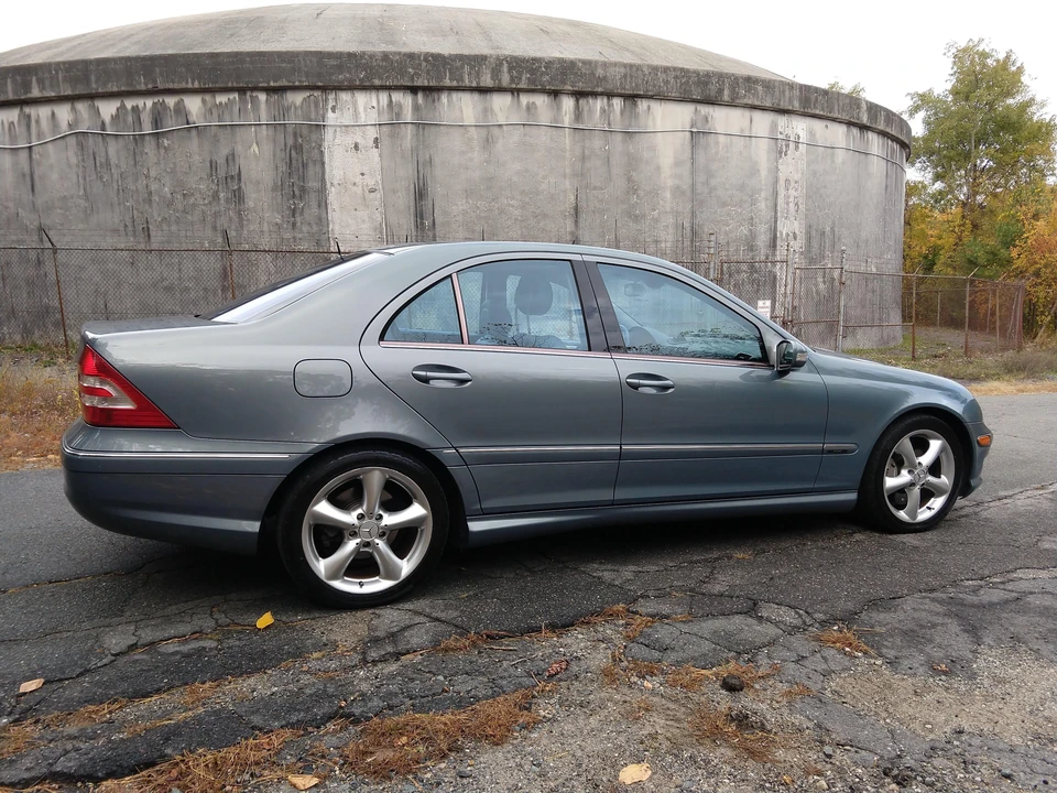 2005 Mercedes-Benz W203 C-Class - Image 12 of 31