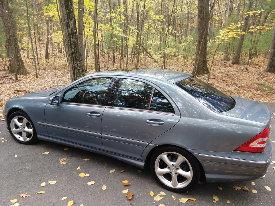 2005 Mercedes-Benz W203 C-Class - Image 9 of 31