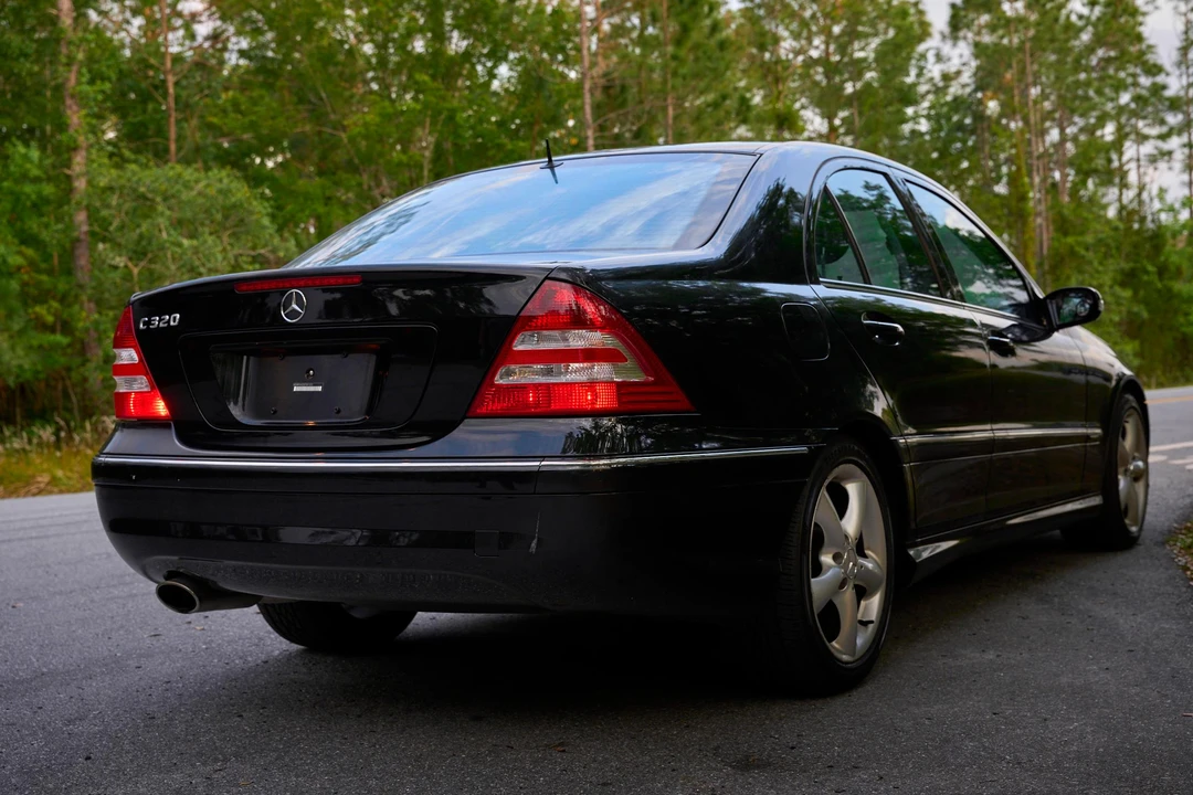 2005 Mercedes-Benz W203 C-Class - Image 11 of 31