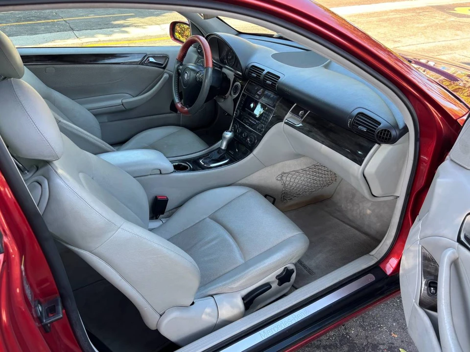 2005 Mercedes-Benz W203 C-Class - Image 11 of 24
