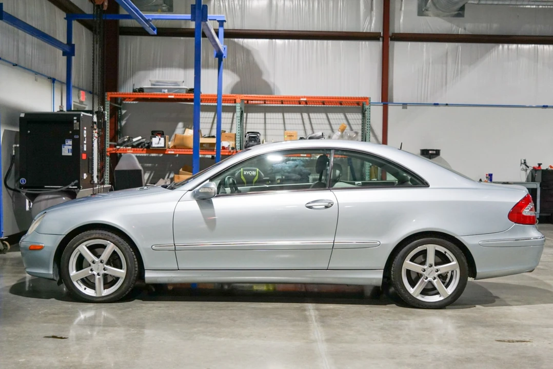 2005 Mercedes-Benz C209/A209 CLK-Class - Image 4 of 21