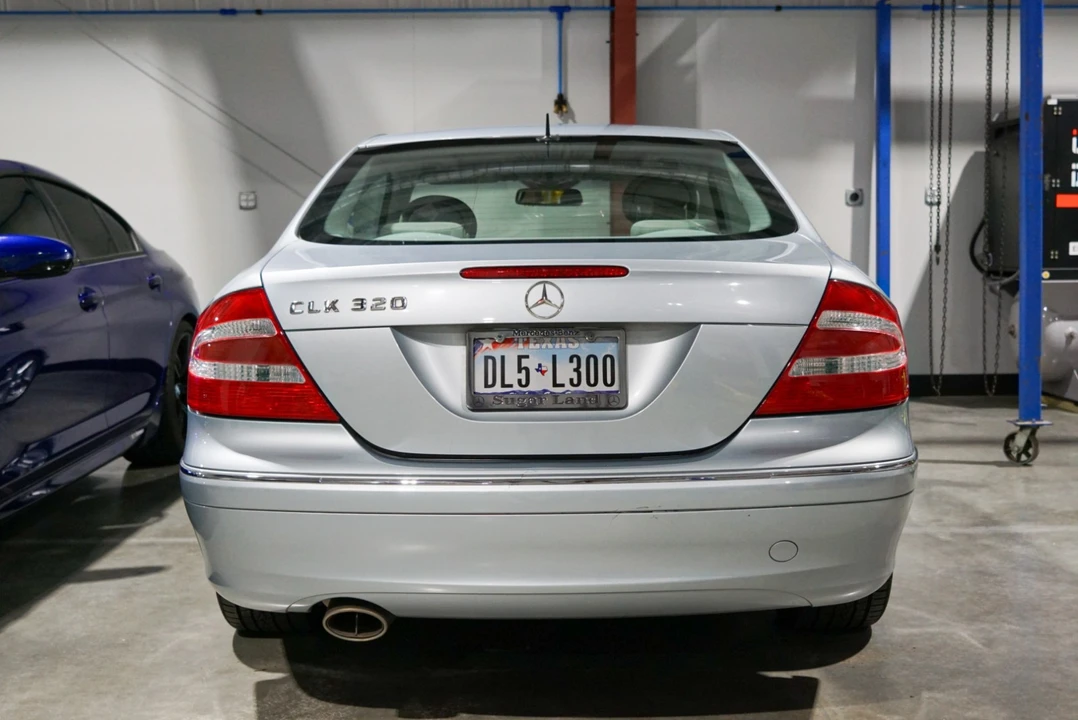 2005 Mercedes-Benz C209/A209 CLK-Class - Image 11 of 21