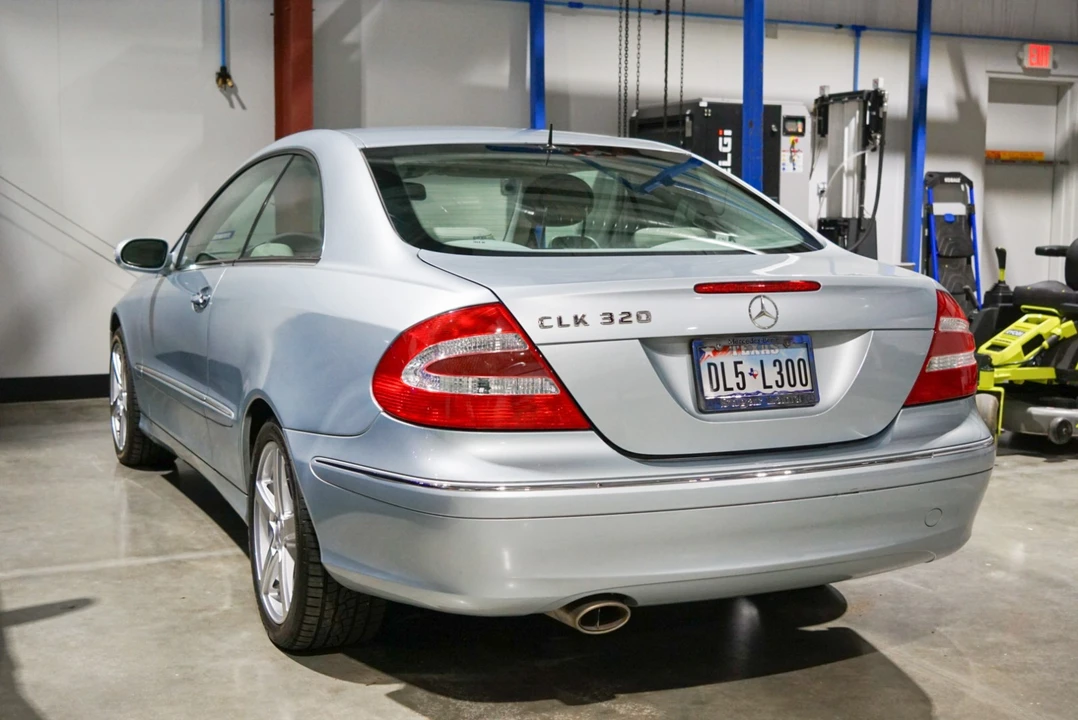 2005 Mercedes-Benz C209/A209 CLK-Class - Image 12 of 21