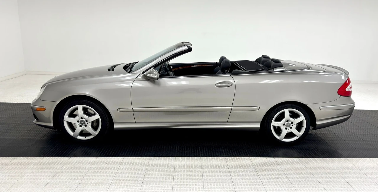 2005 Mercedes-Benz - Image 4 of 31