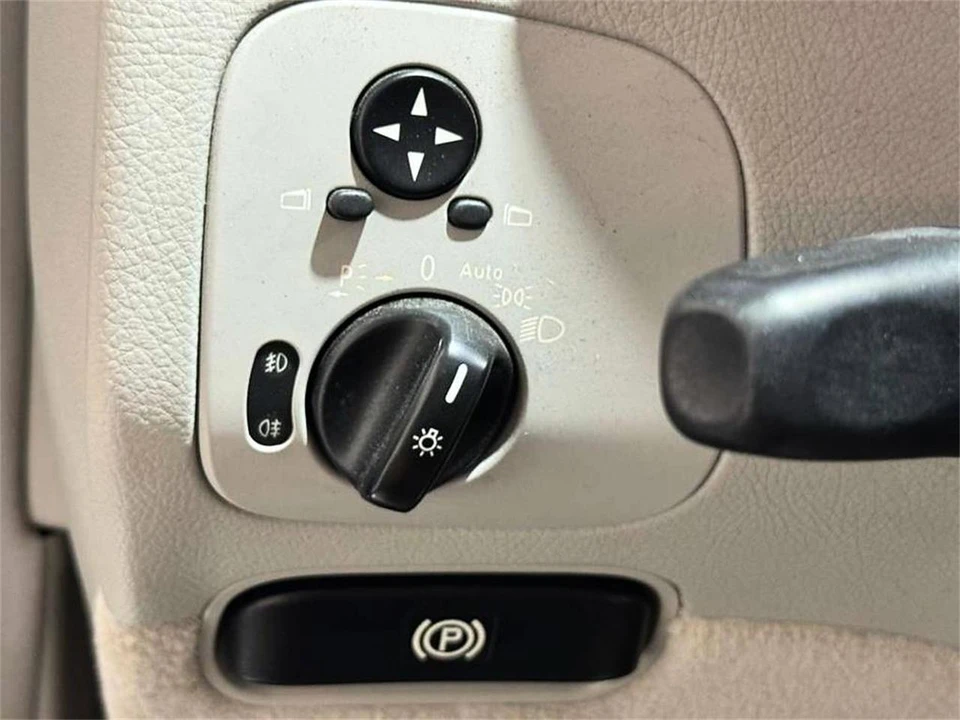 2005 Mercedes-Benz C209/A209 CLK-Class - Image 16 of 31