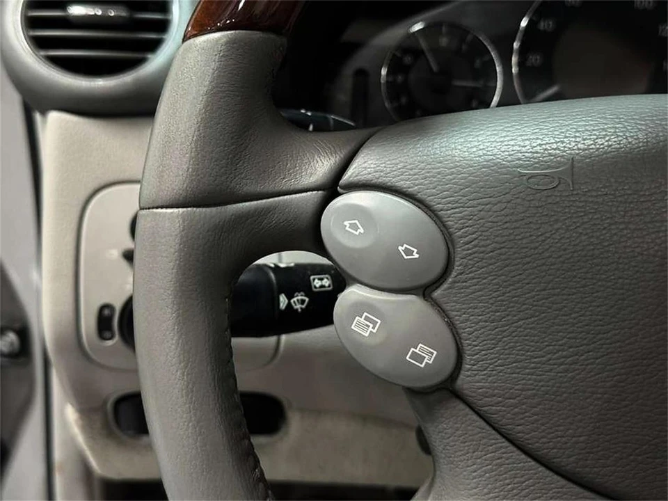 2005 Mercedes-Benz C209/A209 CLK-Class - Image 11 of 31