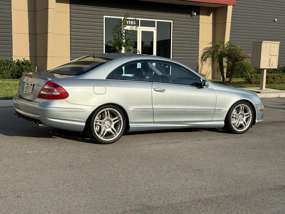 2005 Mercedes-Benz C209/A209 CLK 55 & CLK 63 AMG - Image 27 of 31