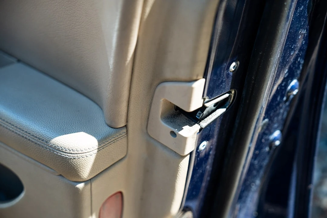2005 Mercedes-Benz C219 CLS-Class - Image 22 of 30