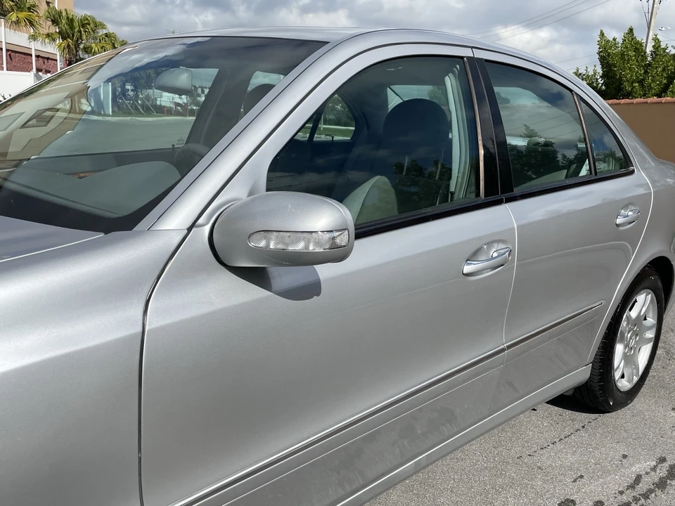 2005 Mercedes-Benz W211 E-Class - Image 14 of 21