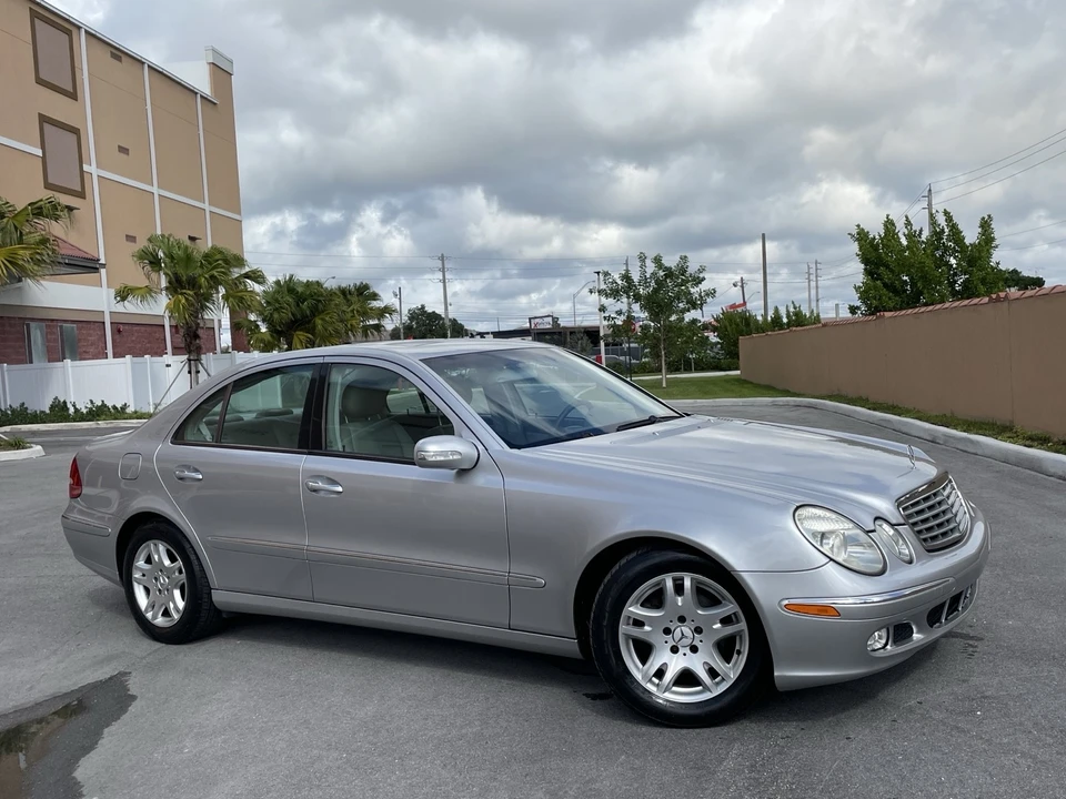 2005 Mercedes-Benz W211 E-Class - Image 11 of 21