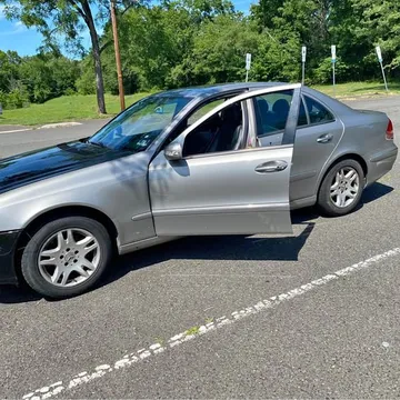 2005 Mercedes-Benz E-Class E 320 4MATIC Sedan 4D