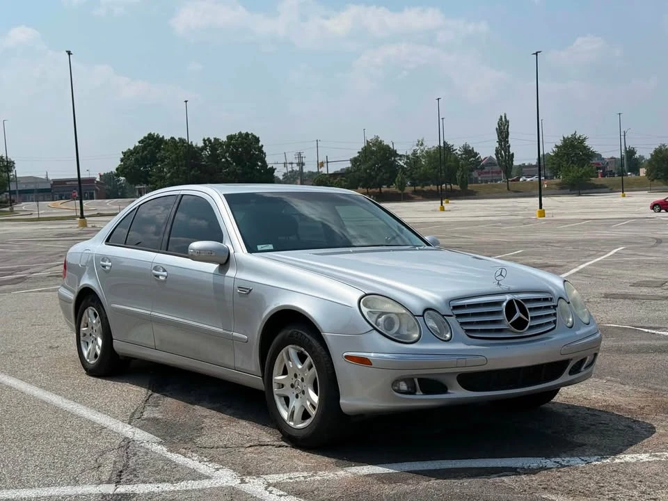 2005 Mercedes-Benz W211 E-Class - Image 2 of 10