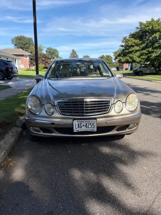 2005 Mercedes-Benz W211 E-Class - Image 2 of 7
