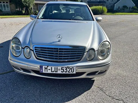 2005 Mercedes-Benz E-Class E 320 4MATIC Sedan 4D