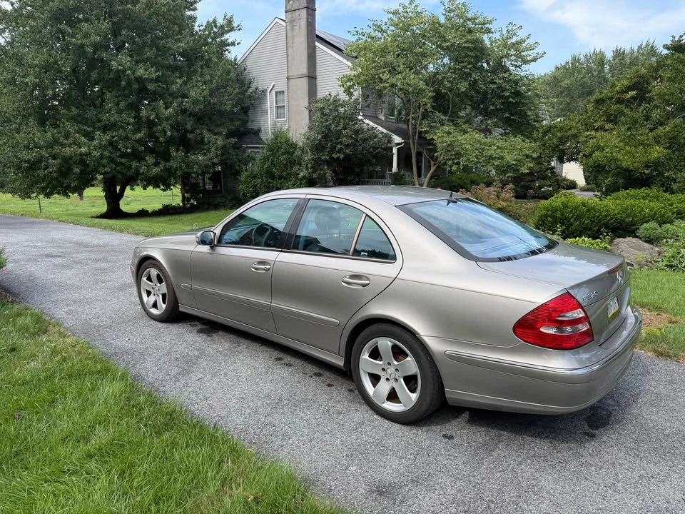 2005 Mercedes-Benz W211 E-Class - Image 2 of 9
