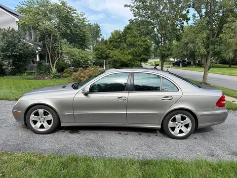 2005 Mercedes-Benz E-Class E 320 4MATIC Sedan 4D