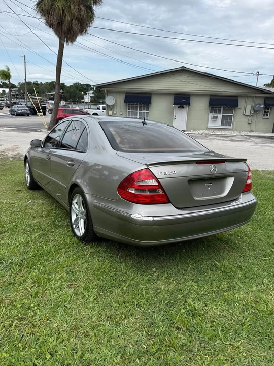 2005 Mercedes-Benz W211 E-Class - Image 6 of 20