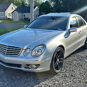 2005 Mercedes-Benz E-Class E 320 CDI Sedan 4D