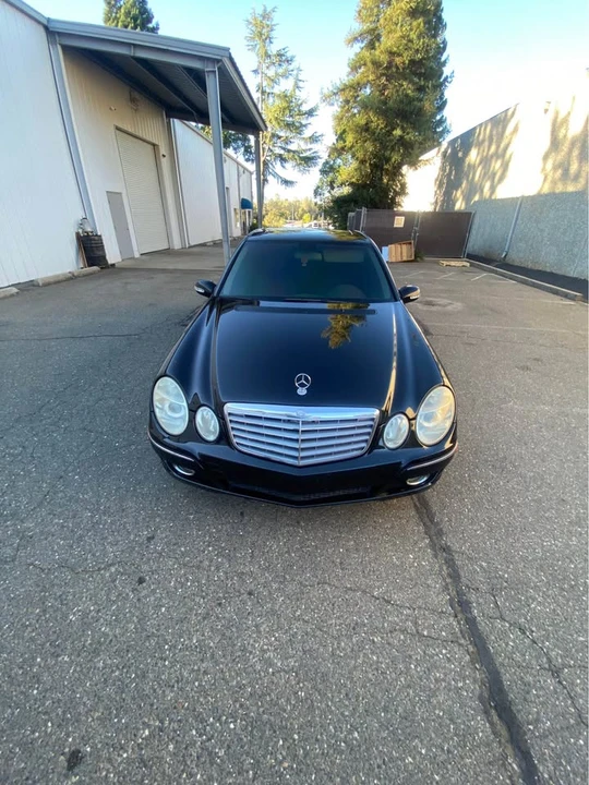 2005 Mercedes-Benz W211 E-Class - Image 2 of 10