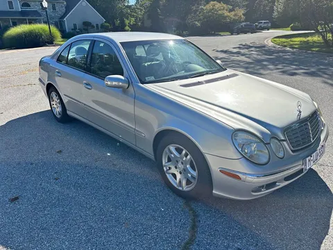 2005 Mercedes-Benz E-Class E 320 CDI Sedan 4D