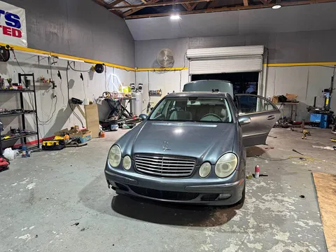 2005 Mercedes-Benz E-Class E 320 CDI Sedan 4D