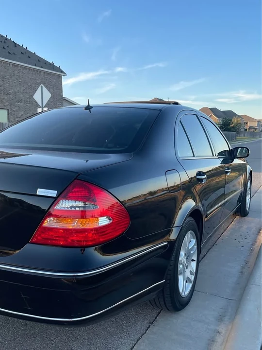 2005 Mercedes-Benz W211 E-Class - Image 9 of 20