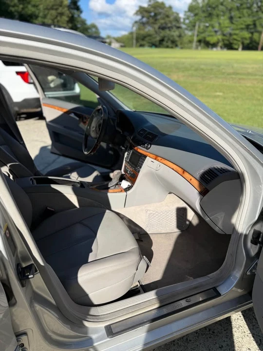2005 Mercedes-Benz W211 E-Class - Image 11 of 16